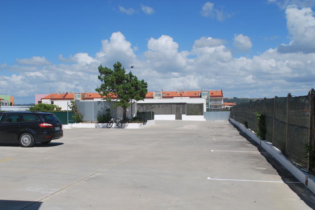 Granada Holidays Guest House Sao Martinho do Porto Luaran gambar